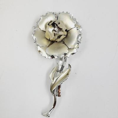 VINTAGED SILVER TONED FLOWERED BROOCH PIN