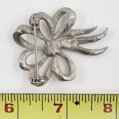 VINTAGE DESIGNER SIGNED SILVER TONED & FAUX AQUAMARINE BROOCH