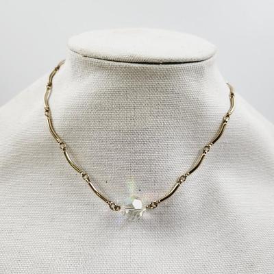 BEAUTIFUL GOLD TONED SARAH COVENTRY NECKLACE W/ BEAUTIFUL STONE