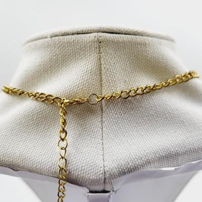 GOLD TONED & FAUX JEWELED FLOWERED NECKLACE