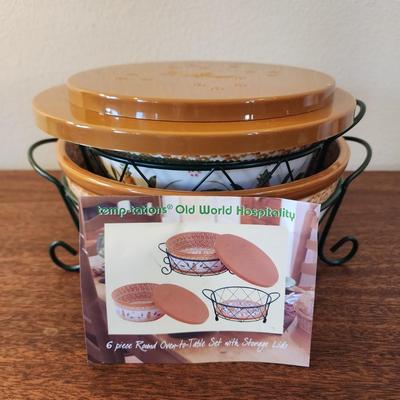 Temp-tations by Tara Old World Hospitality 6 Piece Round Oven-to-Table Set with Storage Lids