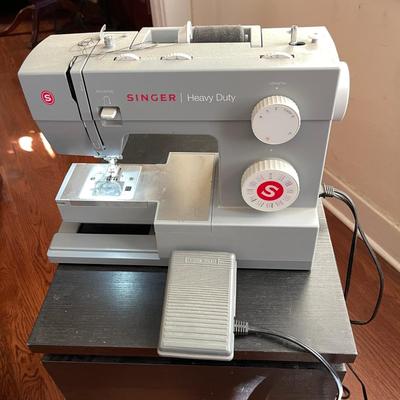 Lot 120 Singer Heavy Duty Sewing Machine #4432