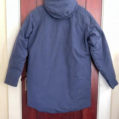 Lot 125 Patagonia Mens Large Down Coat 3/4 length Zipped Pockets Navy Blue