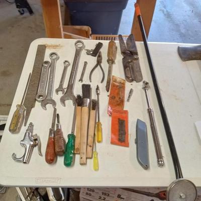 VARIETY OF HAND TOOLS AND A MAGNET ON A POLE