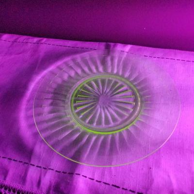 Anchor Hocking Depression Era Vaseline Glass Plate