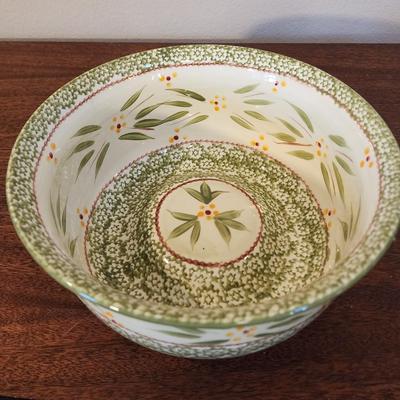 Temp-tations by Tara - 4 in 1 Cake Stand, Chip & Dip with convertible Dome Cover / Large Bowl