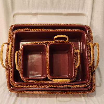 12 Pieces - Temp-tations by Tara Presentable Ovenware Maroon baking dishes in baskets with lids