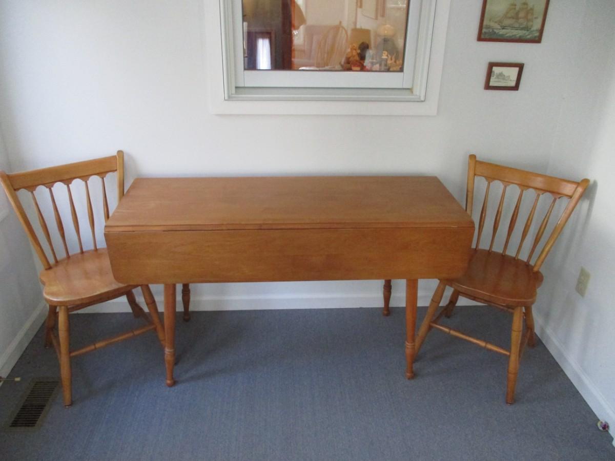 Solid Wood Drop Leaf Table With Two Chairs B