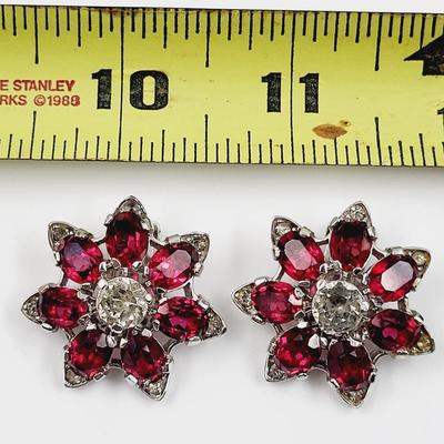 BEAUTIFUL FAUX STONE CLIP ON EARRINGS