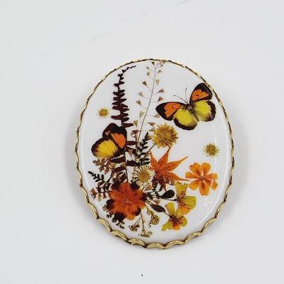VINTAGE BUTTERFLY DESIGNED BROOCH