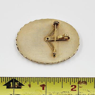 VINTAGE BUTTERFLY DESIGNED BROOCH