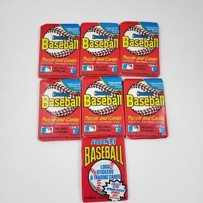 UNOPENED 7 PACK FLEER BASEBALL CARDS