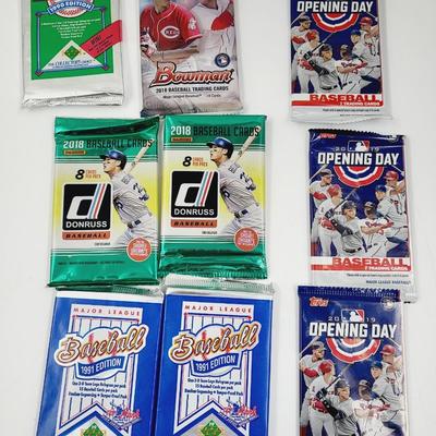 UNOPENED MULTI BRAND BASEBALL CARDS 9 PACKS