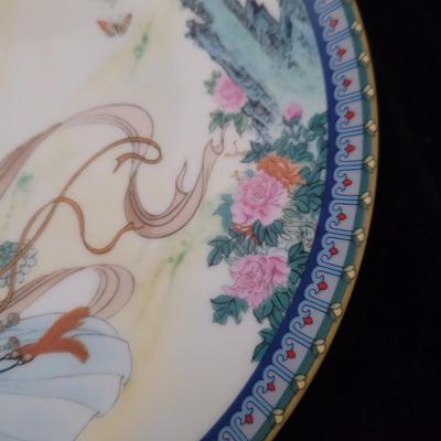 Set of Twelve Imperial Jingdezhen Porcelain Plates (LR-CE)