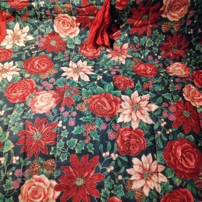 Table Runner and 5 Placemats