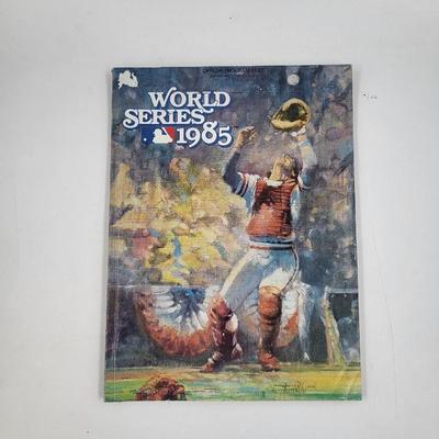 WORLD SERIES 1985 OFFICIAL PROGRAM W/ TICKET STUBBS
