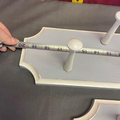 2-peg hangers