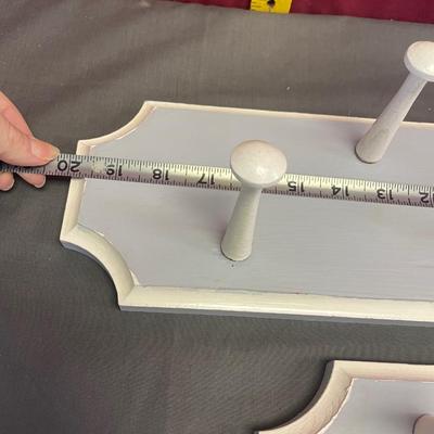 2-peg hangers