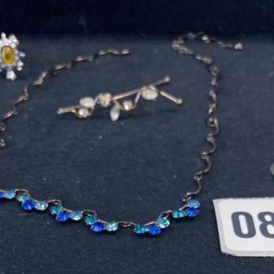 Hair Clip and Necklace which needs to be worked on.