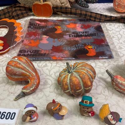 Thanksgiving Decor