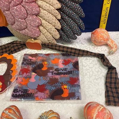 Thanksgiving Decor