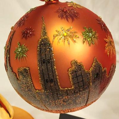 Joan Rivers QVC 2009 Christmas Ornament New York City Skyline Fireworks Includes Satin Box & Mercury Glass Stand