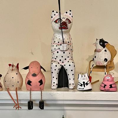 Lot 141 Animal Group Clay Wood Resin Cat Fishing Bird on Perch 10pcs