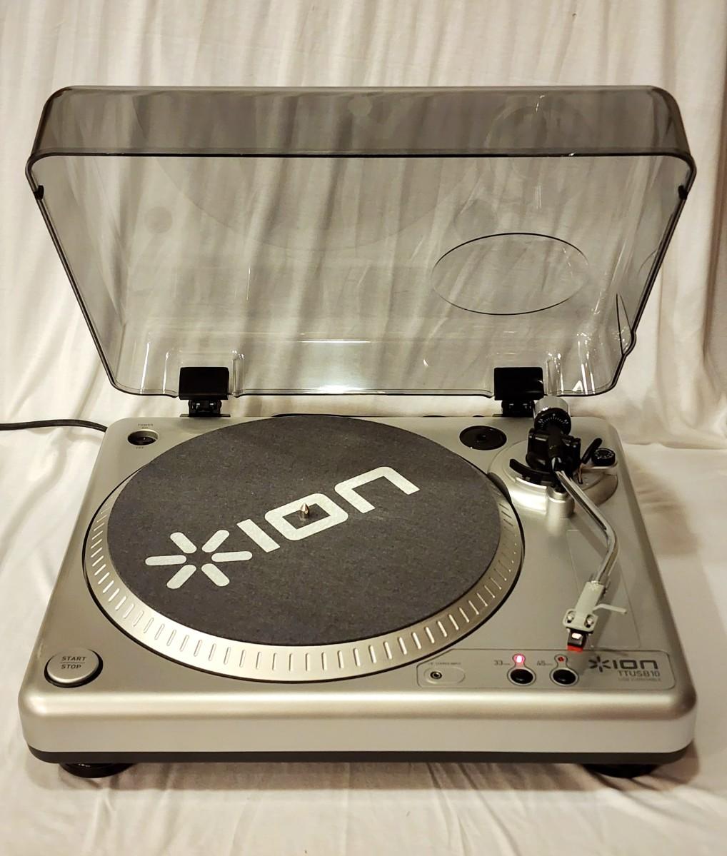 Ion TTUSB10 USB Turntable Record Player 33/45 rpm