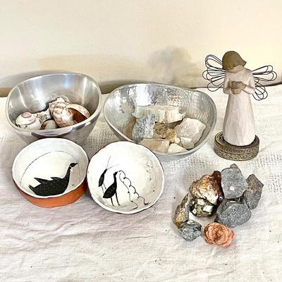 Lot 162 Rock Crystals & Shells Willow Tree Angel 2 Aluminum Nambia Bowls