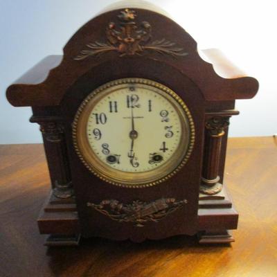 Seth Thomas Mantle Clock - D