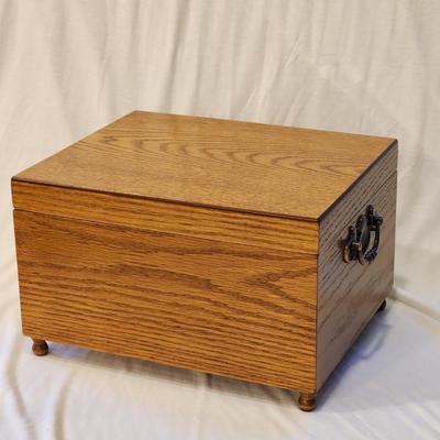 Thomas Pacconi Classics Game Box with pieces: Chess, Checkers, Cards