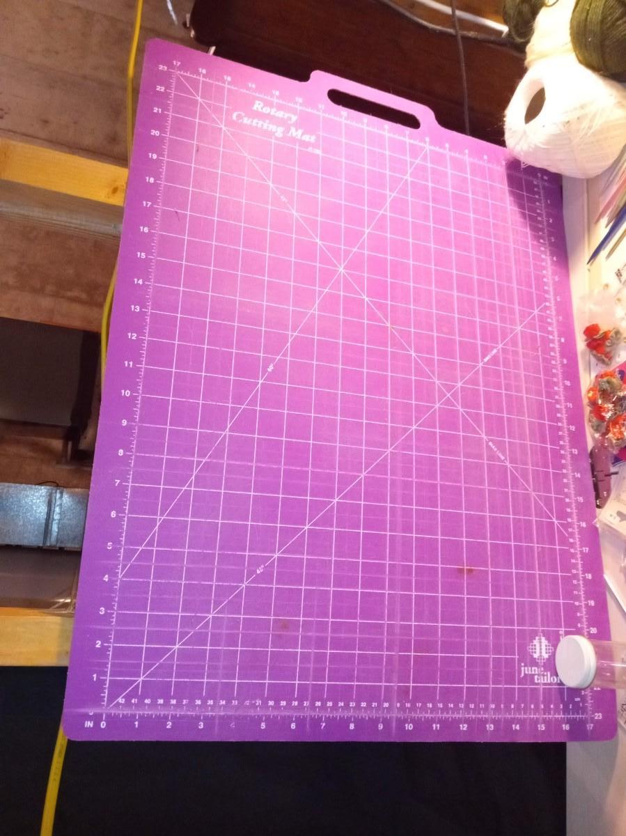 ROTARY CUTTING BOARDS, YARN, KNITTING AND CROCHET NEEDLES