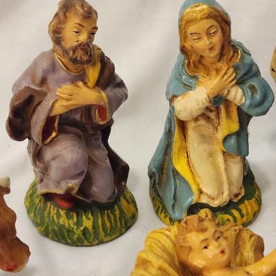 Vintage 15 piece Italian Nativity Set with Vintage Creche