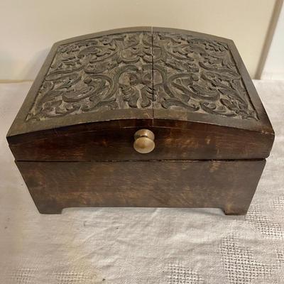 Lot 184 Hand Carved Jewelry Box Wing Trays Open to Side