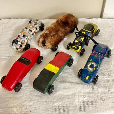 Lot 186 Wooden Race Cars 6 Decorated Pine Wood Derby