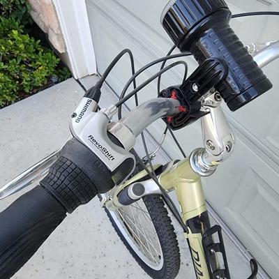 Lot of 2 All Terrain Bicycles - 1 men's Timberline GT, 1 woman's Diamondback step-through. Shimano Components