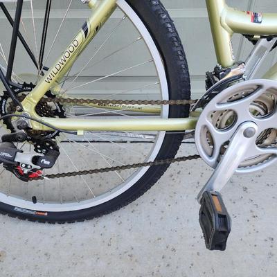 Lot of 2 All Terrain Bicycles - 1 men's Timberline GT, 1 woman's Diamondback step-through. Shimano Components