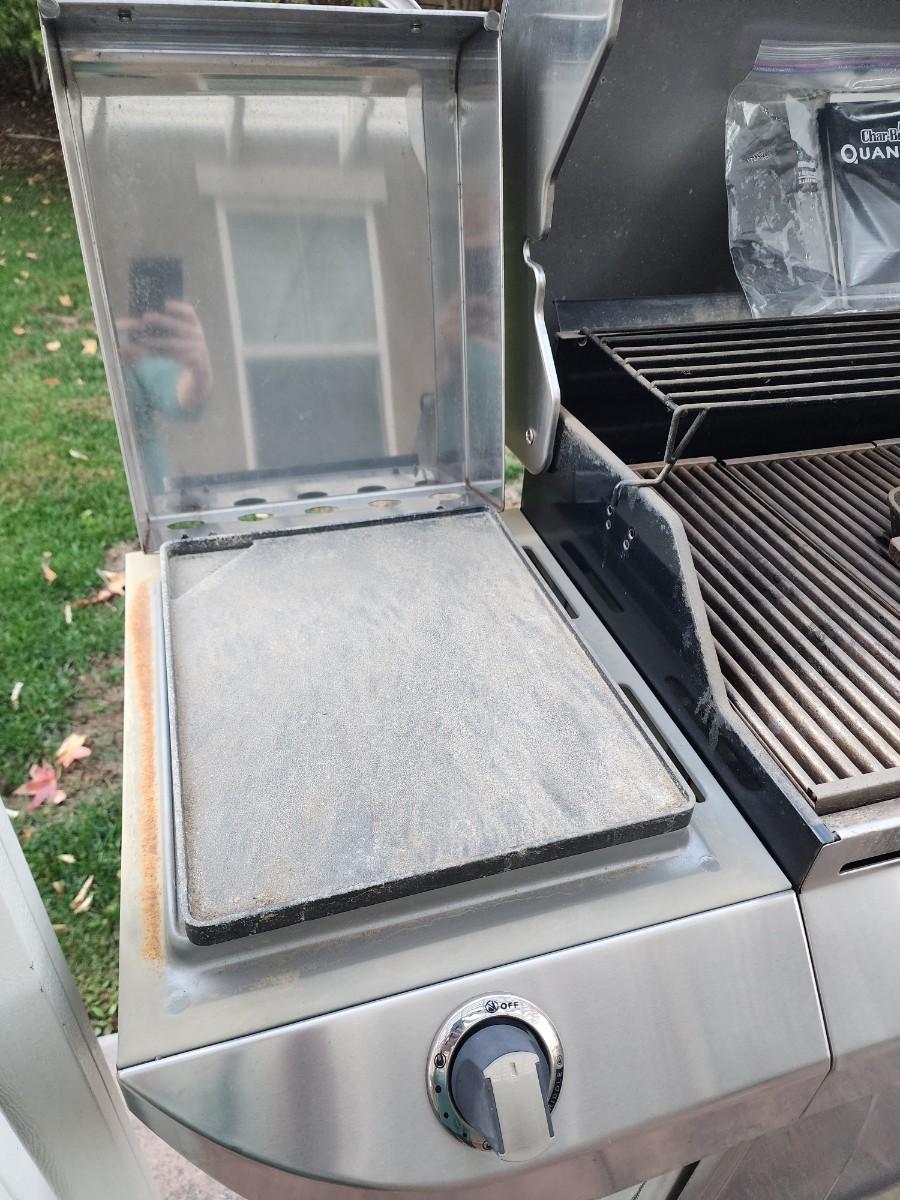 Char Broil Quantum Commercial Infrared 5 burner Propane Grill