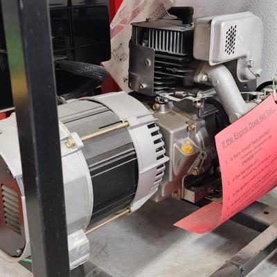 New/never used Generac Tecumseh 5000 watt 10hp portable generator