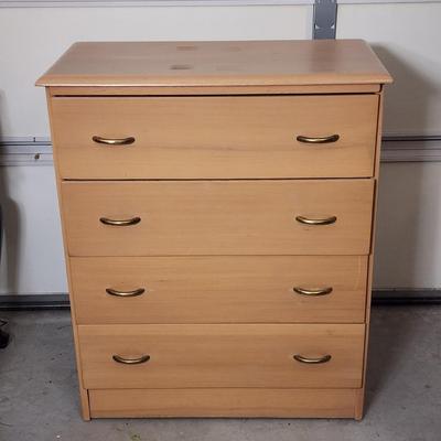 Vintage 4 drawer dresser chest of drawers