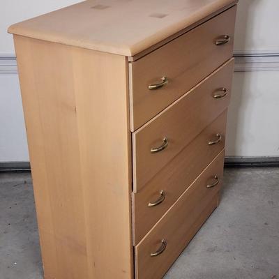 Vintage 4 drawer dresser chest of drawers