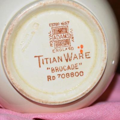 Adams/Titan Ware Pot