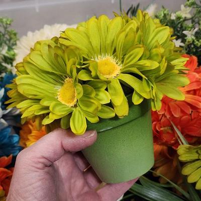 Tub of 21 bright silk florals