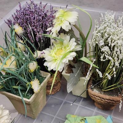 Tub of 21 bright silk florals