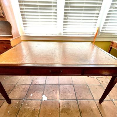 Lot 203 Leather Top Writing Desk 1 Drawer