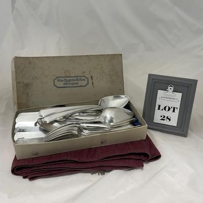 -28- Wm Rogers & Son Silver Plate Silverware Set | Service for Six