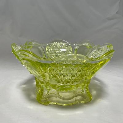 -52- Yellow Vaseline | Uranium Glass | Covered Butter Dish