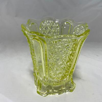 -53- Yellow Vaseline Glass | Uranium | Vase