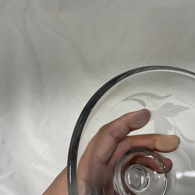 -58- Clear Glass | Frosted Flower Detail | Covered Butter Dish