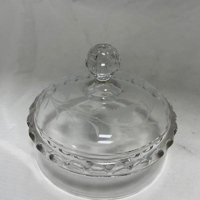 -87- Extra Large Clear Glass | Frosted Flower Detail | Covered Butter Dish